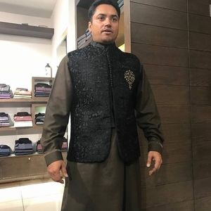 Meet your Posher, Nadeem